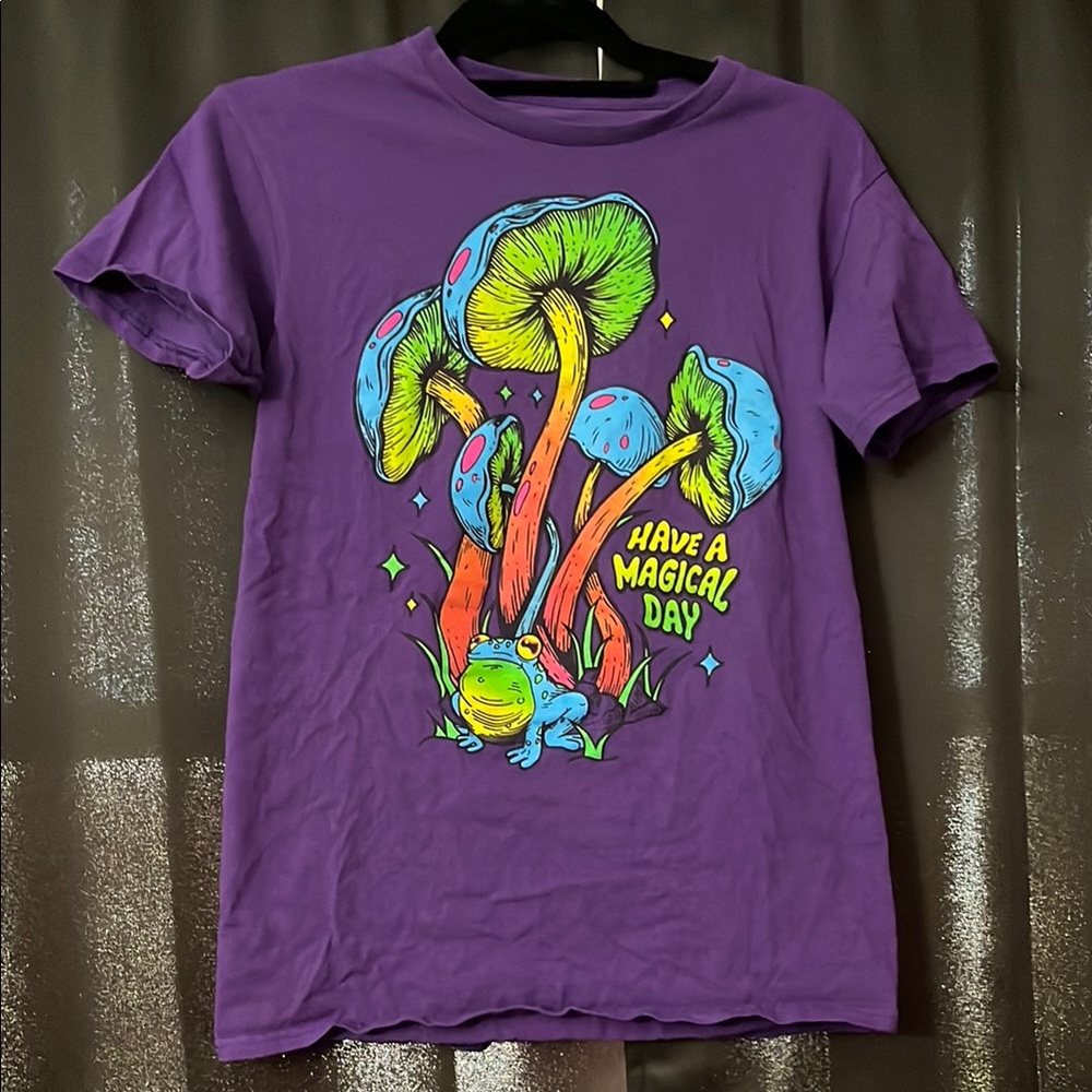 Purple Graphic T-Shirt with Colorful Mushroom Design